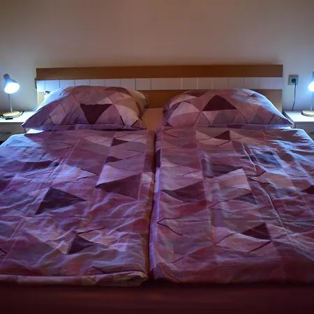 Nyaraló Domcek Anna Imrikfalva