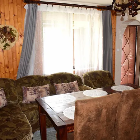 Domcek Anna 度假居 *